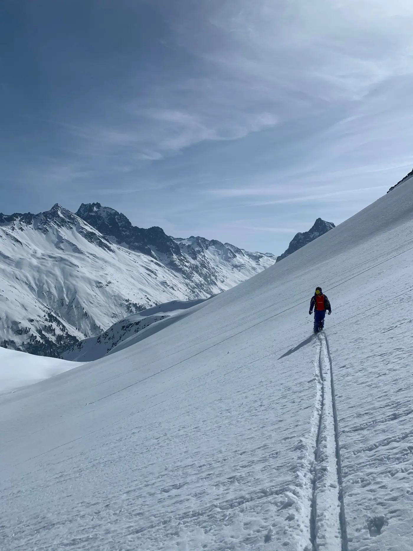Skitour mit Bergpanorama am Arlberg